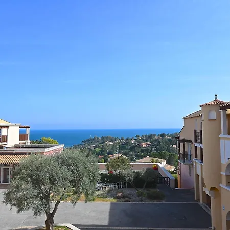 Lägenhet L'esquinade - P5 317 By Interhome Saint-Raphaël